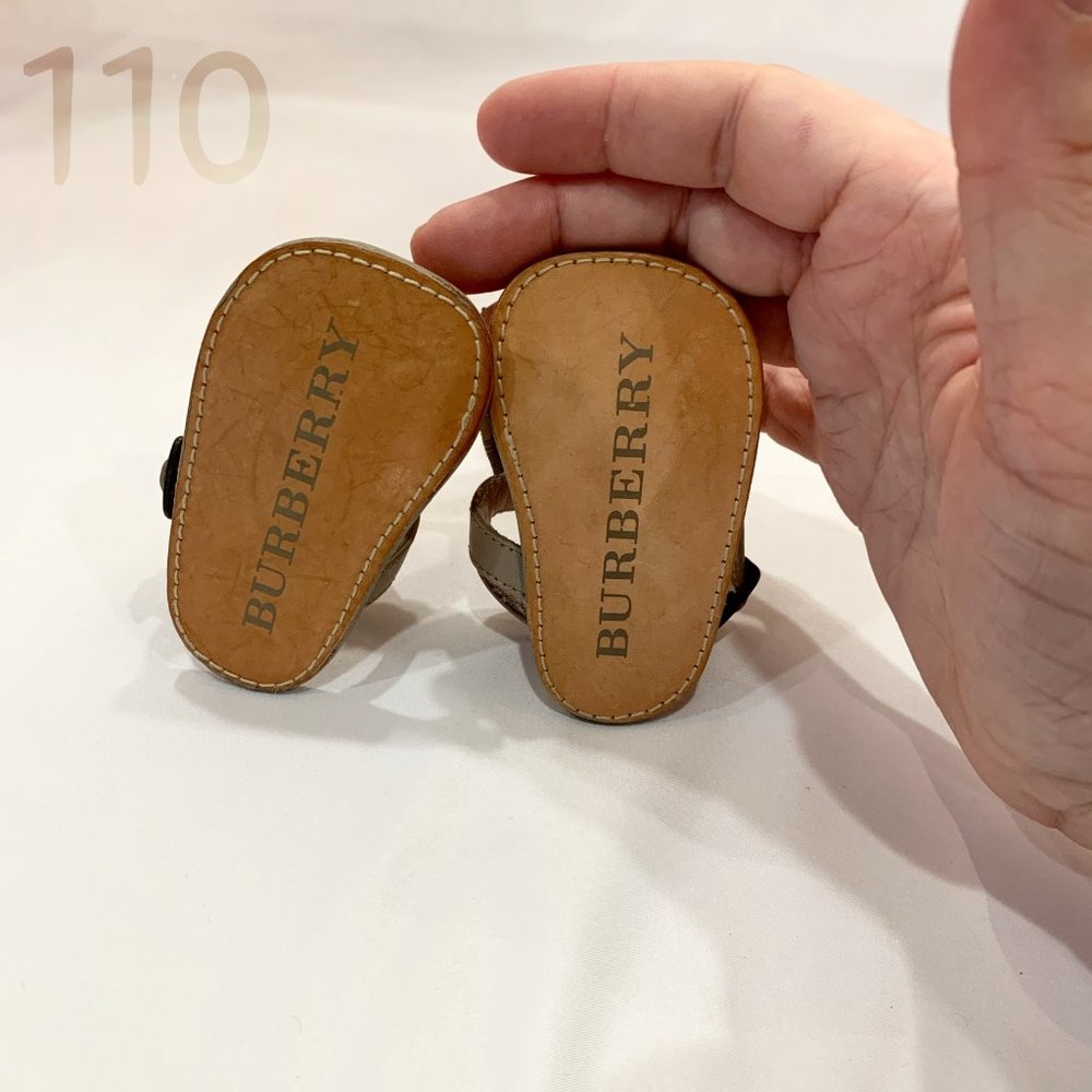 Burberry Baby Check Bow Sandals - Size Newborn - Picture 3 of 3